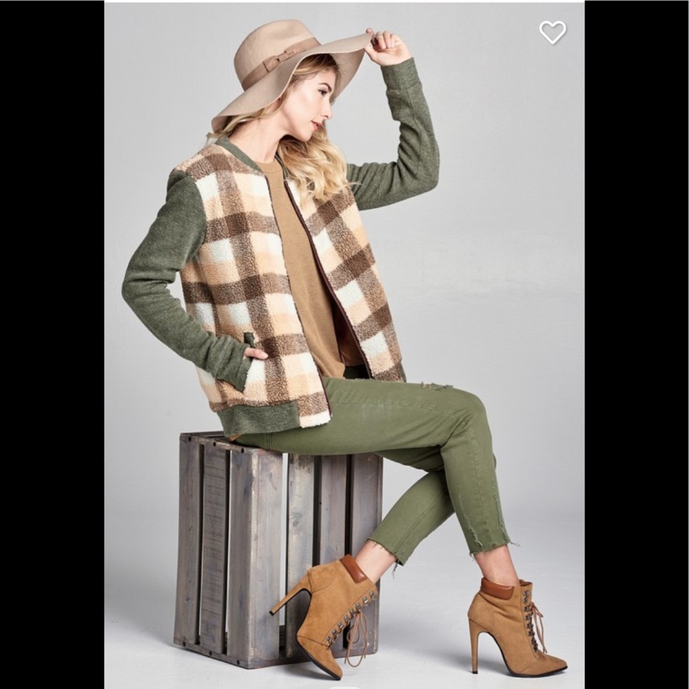 1 left❤️2 for $40❤️gingham Sherpa bomber jacket - Picture 6 of 10